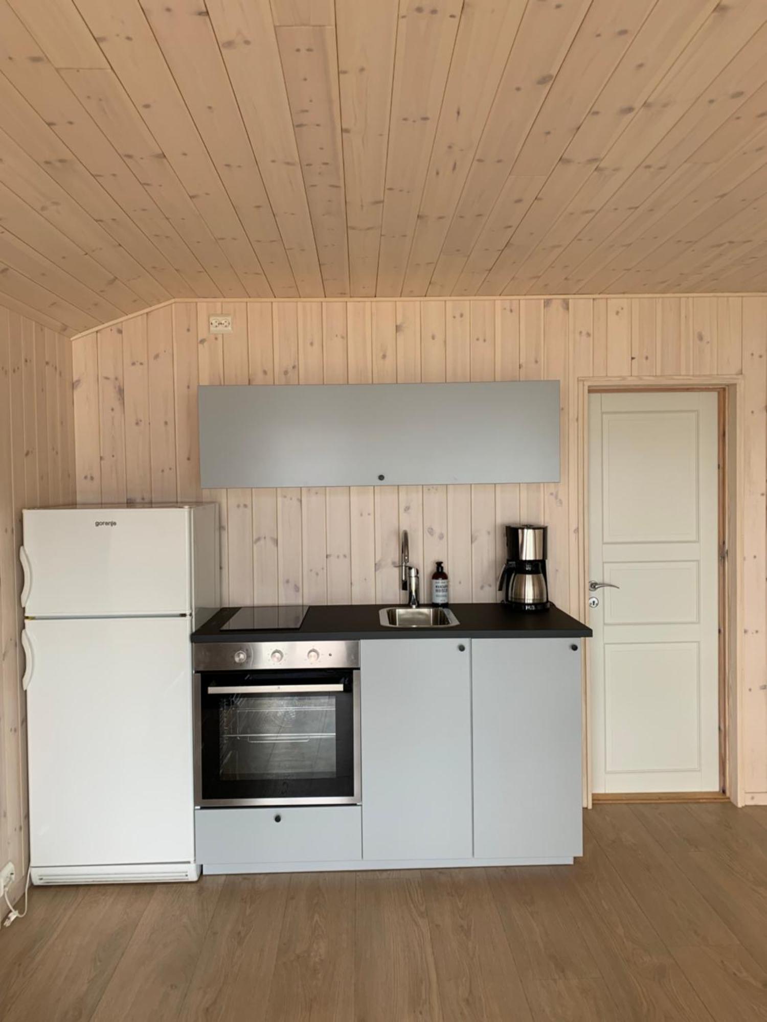 Fugelvagen, Cabins And Glamping Alvund エクステリア 写真