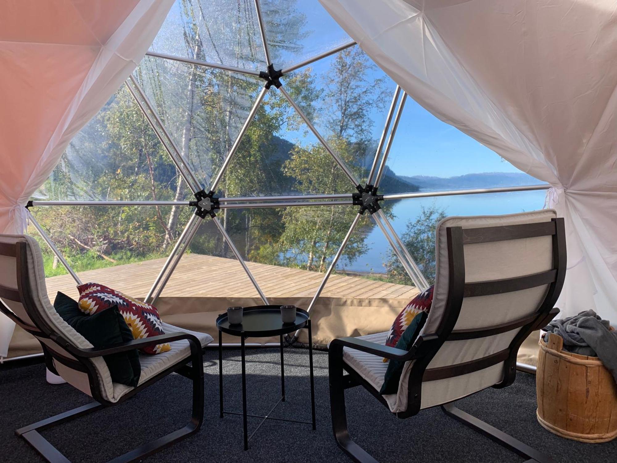 Fugelvagen, Cabins And Glamping Alvund エクステリア 写真
