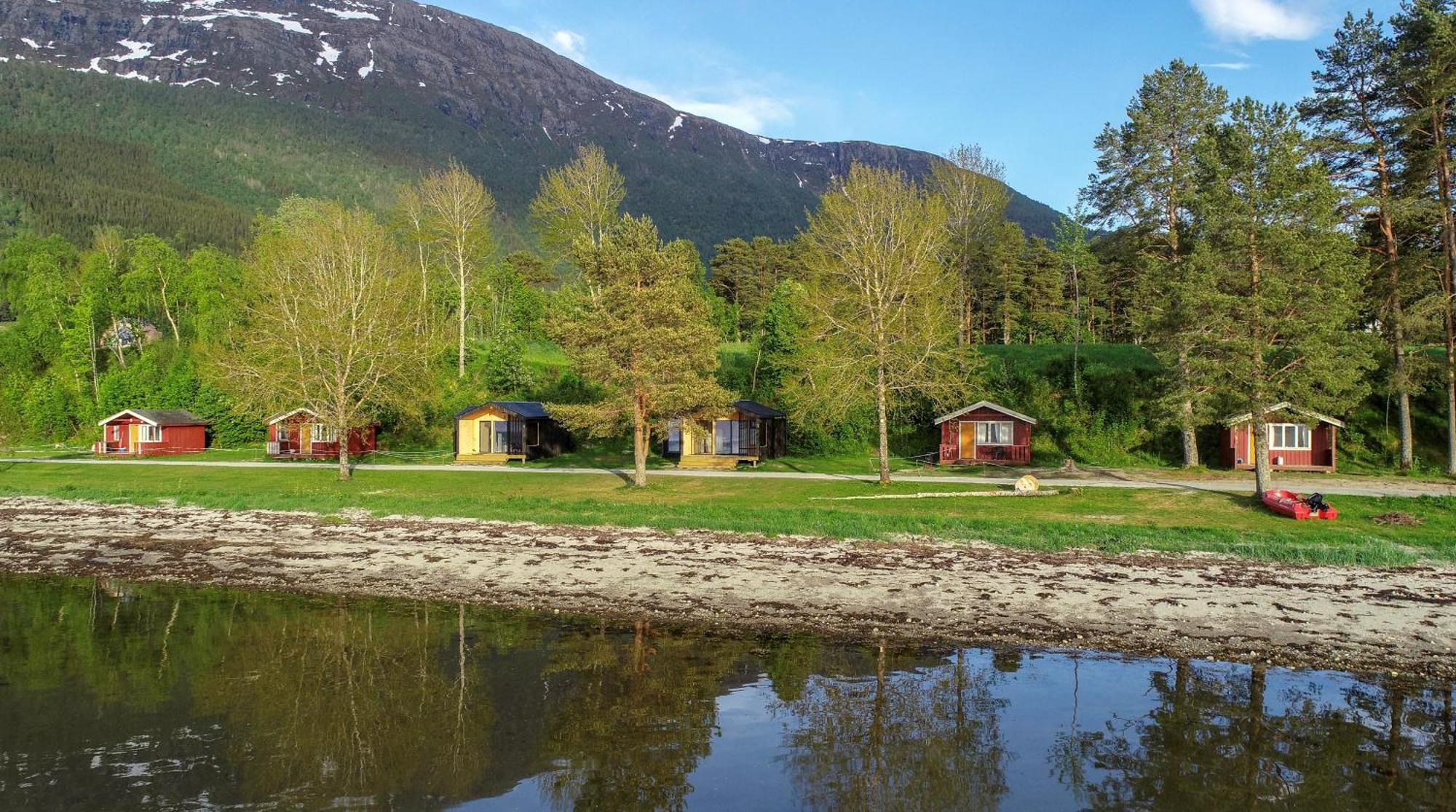 Fugelvagen, Cabins And Glamping Alvund エクステリア 写真